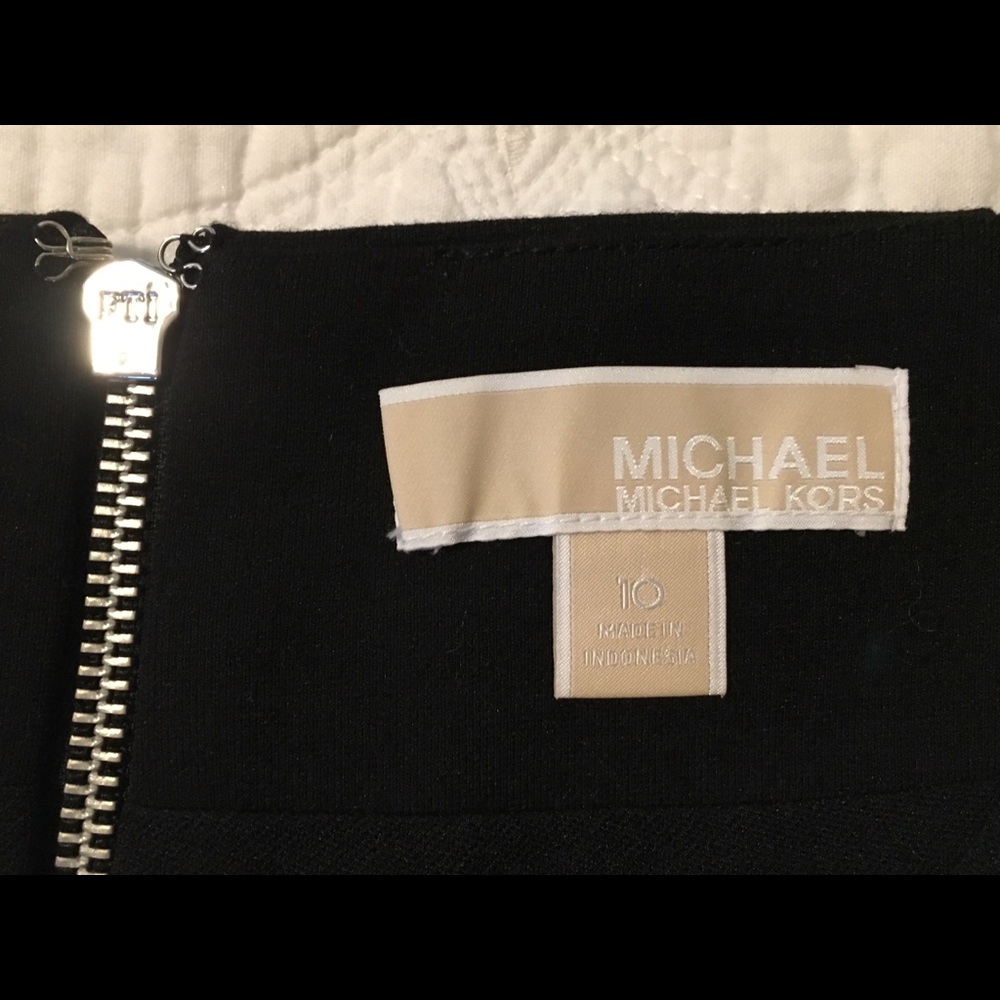 Michael Michael Kors Women's Black Stretch Skirt - Picture 5 of 8